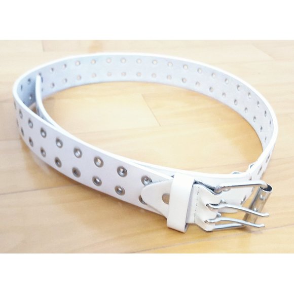 ADD ON ITEM** White Belt with Silver Slots and Buckle - Picture 1 of 3